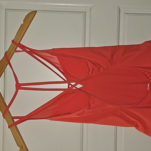 Lululemon Wave Wonderer Swimsuit - Picture 5 of 9